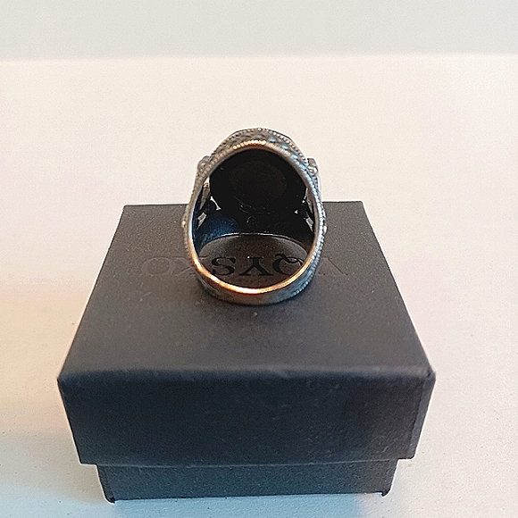 Dazzling Silver Ring, Size 8, with Black Zircon Stone - Picture 5 of 12
